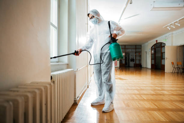 Best Mosquito Control Services  in La Crescent, MN